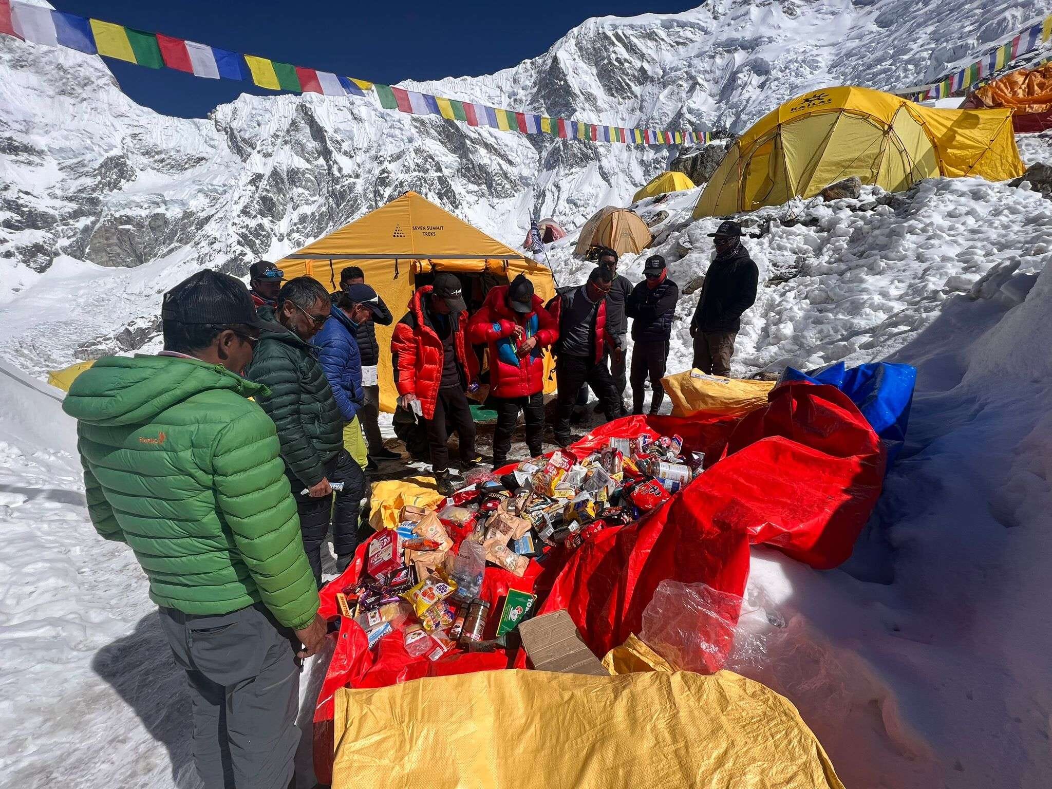 P314-023-sorting-food-ready-for-push-up-mountain